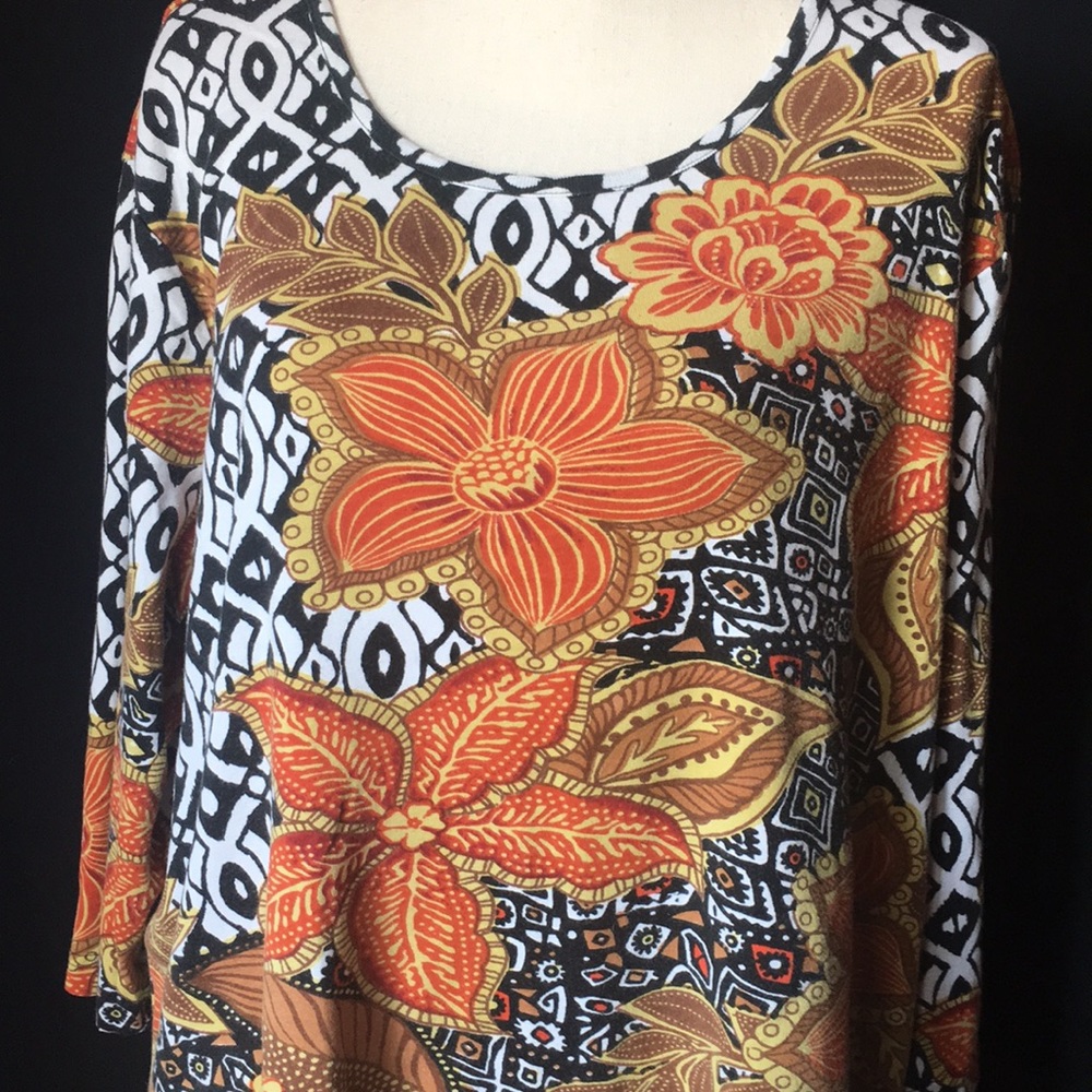 Life Style Floral Woman Top